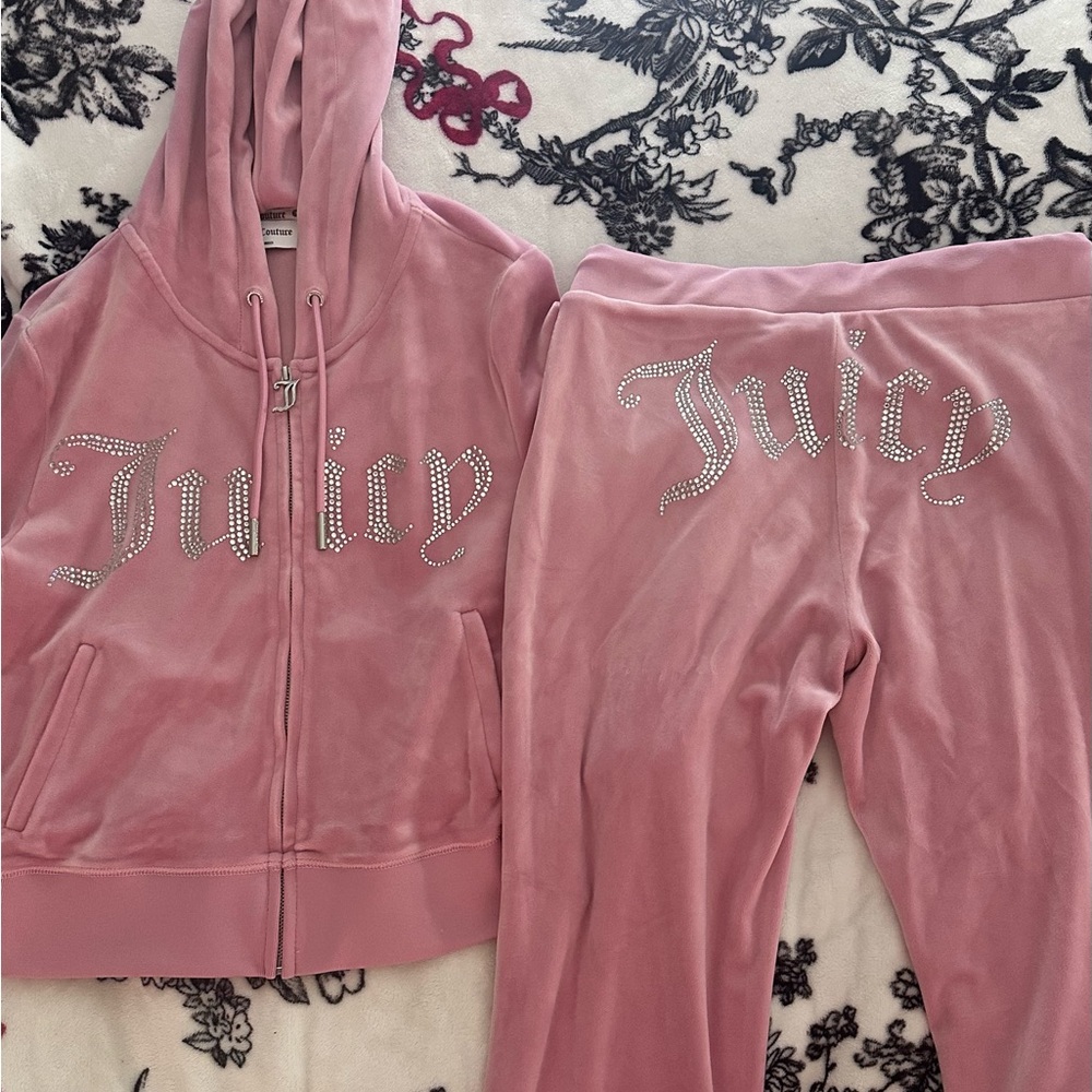 💕Juicy Couture Pink Velour Tracksuit Set💕